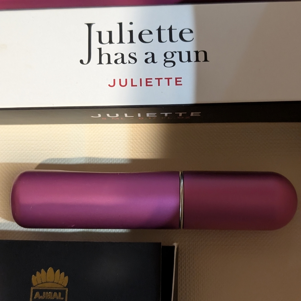 Lattafa The Kingdom for Women - Nearly Full Bottle + Luxury Sample Bundle! - Picture 4 of 7